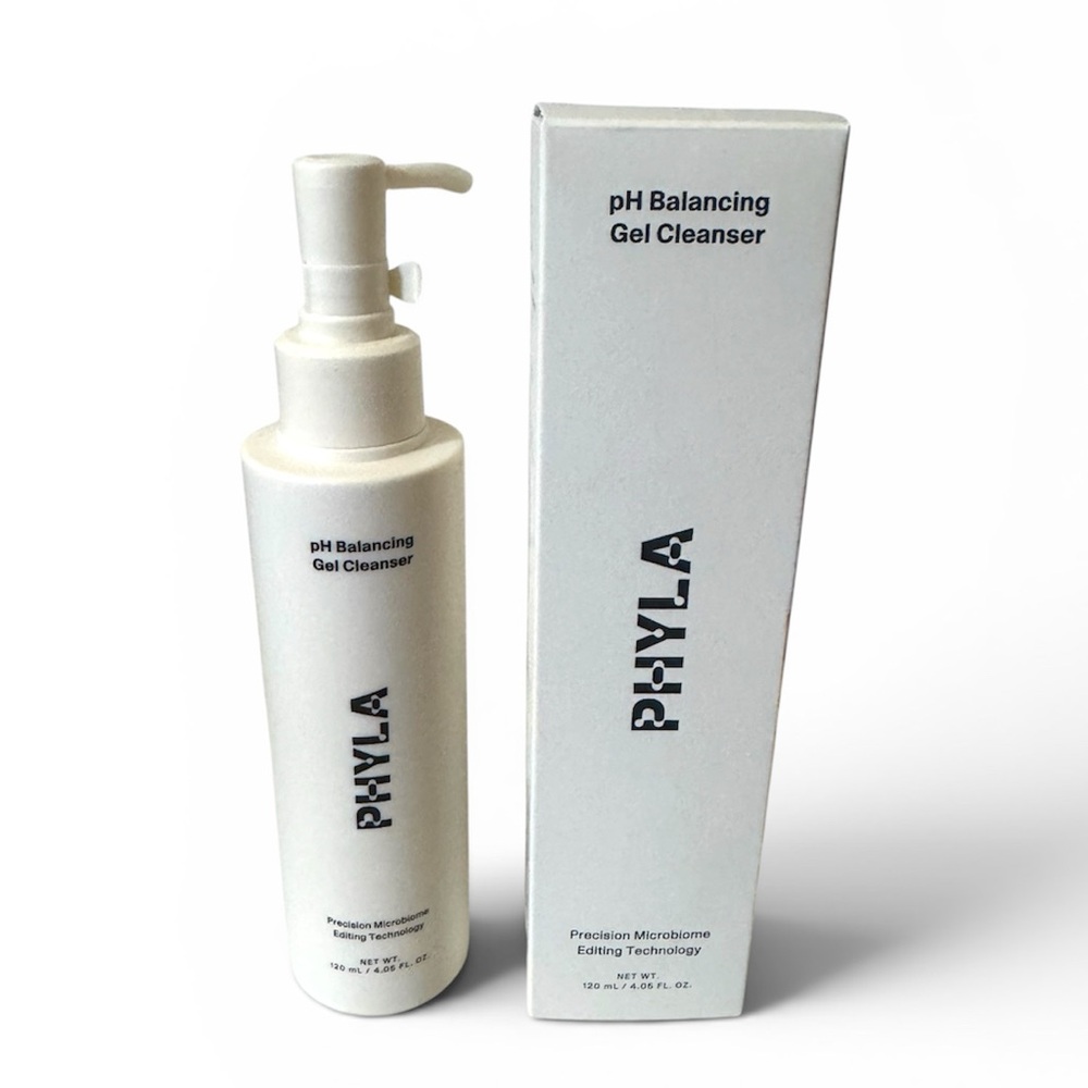 NEW IN BOX PHYLA pH Balancing Gel Face Cleanser 4.05 fl oz, Exp. 12/2027